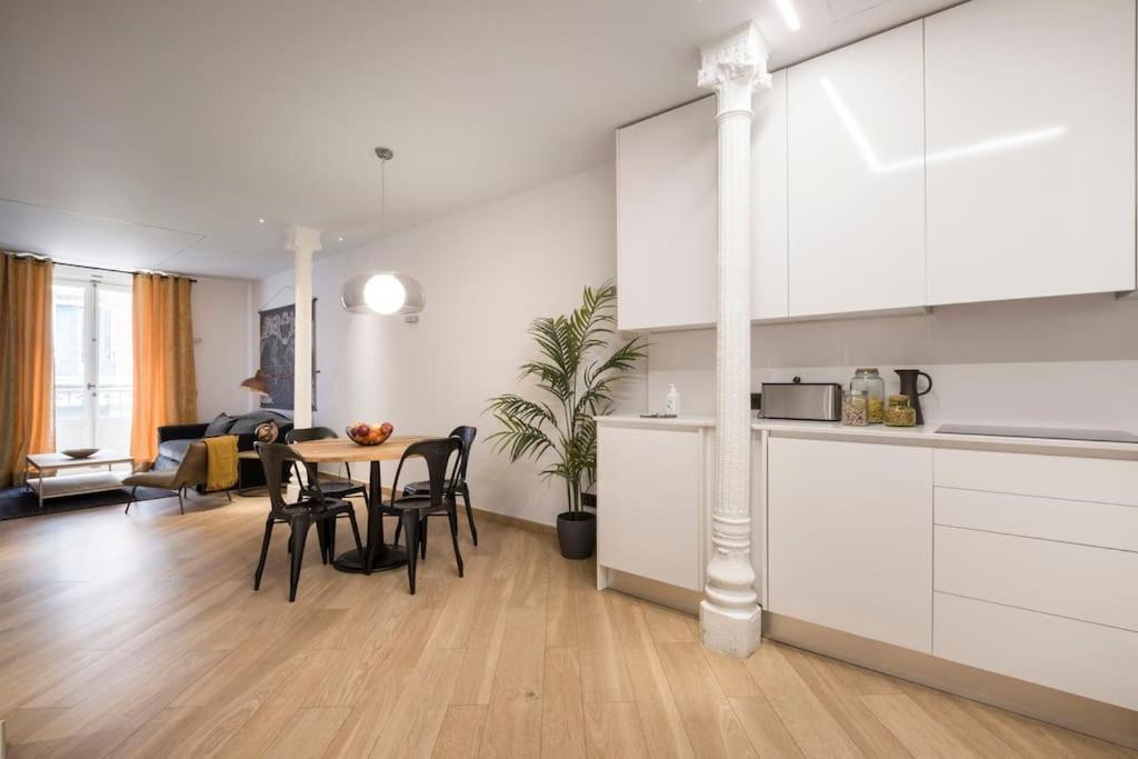 Lujoso Apartamento Cerca De Plaza Mayor Madrid Luaran gambar