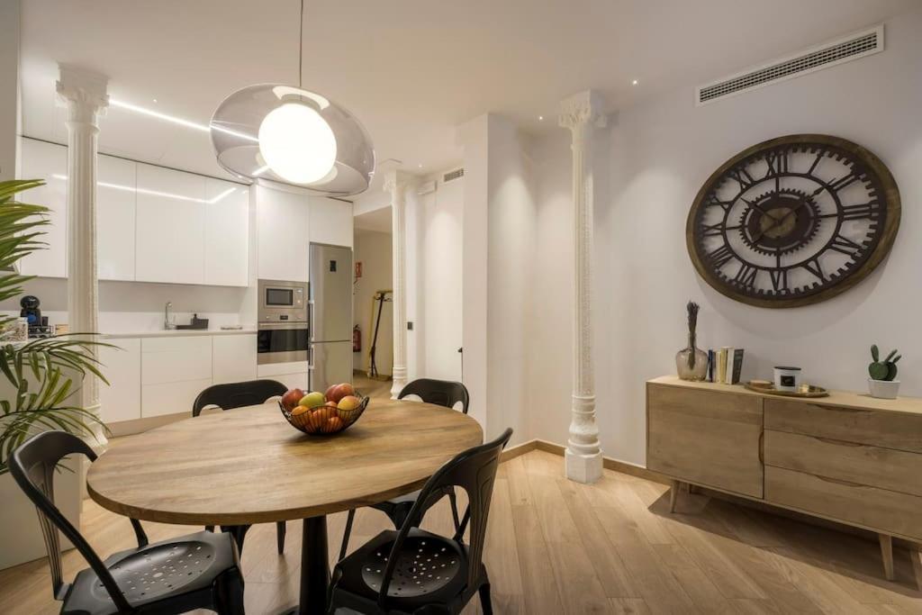 Lujoso Apartamento Cerca De Plaza Mayor Madrid Luaran gambar